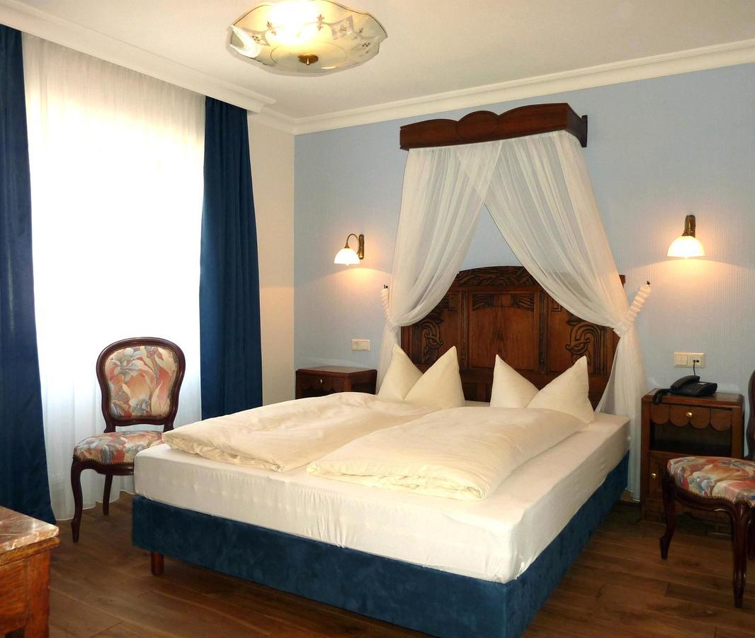 Historisches Genusshotel Loewen Schopfheim Esterno foto