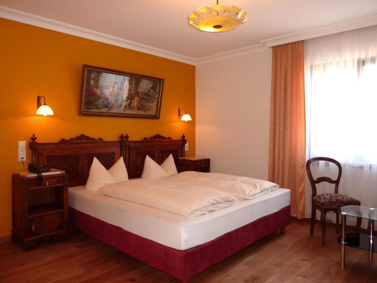 Historisches Genusshotel Loewen Schopfheim Esterno foto